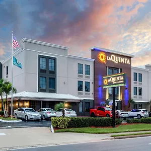 Hotel La Quinta By Wyndham Northeast *newly Renovated